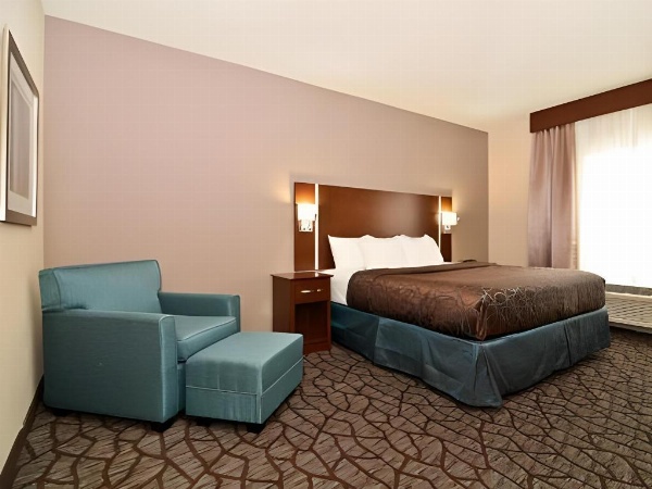 Holiday Inn Express & Suites Junction City image 32